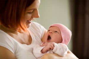 mother-and-newborn-baby-girl
